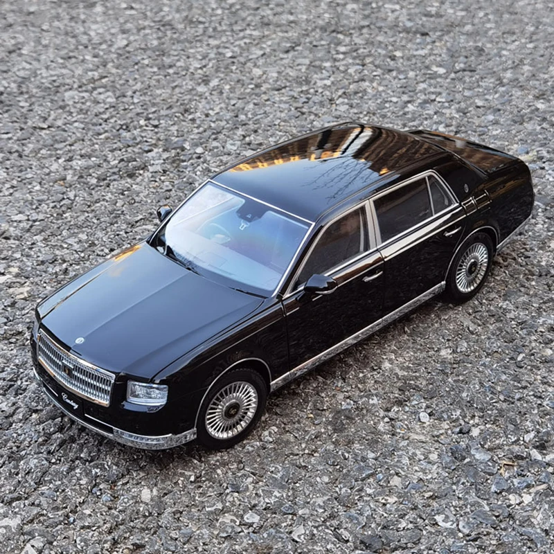 LCD1:18 Century Simulation Alloy Fully Open Car Model Collection Gift