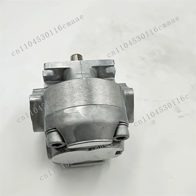Pump K1P Series Gear Oil Pumps K1P6R11A/K1P1/2/3/4/5/6/7/9/10/12-R11A Hydraulic Gear Pump in Stock