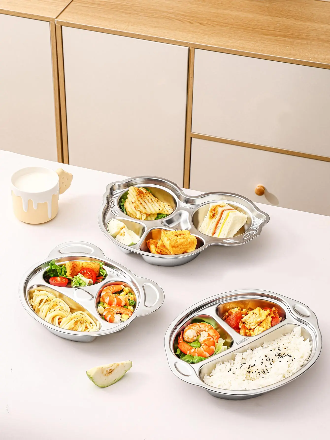 WORTHBUY 18/8 Plate Plates Divided Steel Tray Stainless Food Dinner Trays Compartment Kids Lunch Serving Snack Dishes