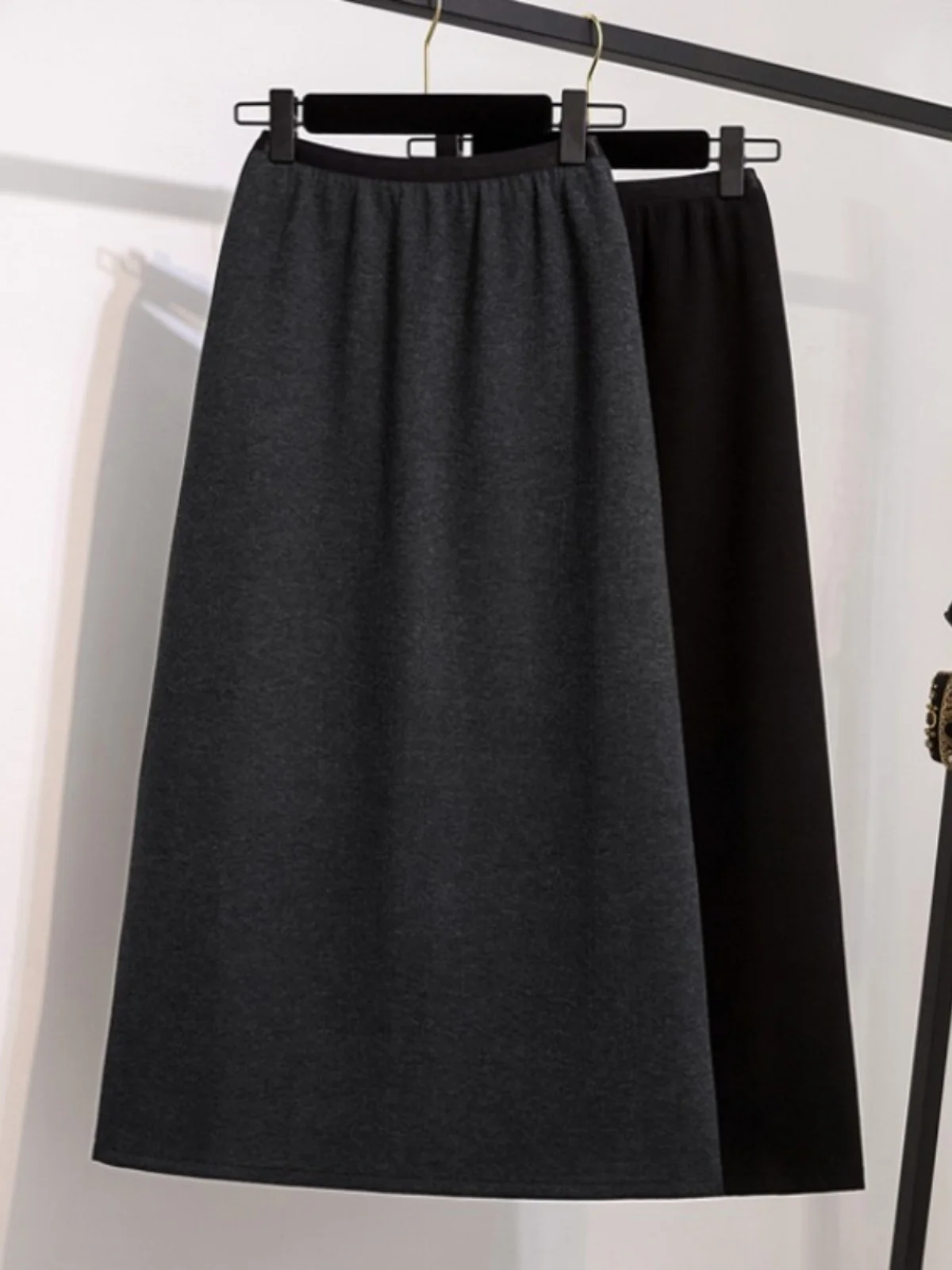 

plus Size Winter Thickened Fleece High Waist Midi Skirt Slimming Straight Cut Commute Style Korean Fashion Full Size Women's ...