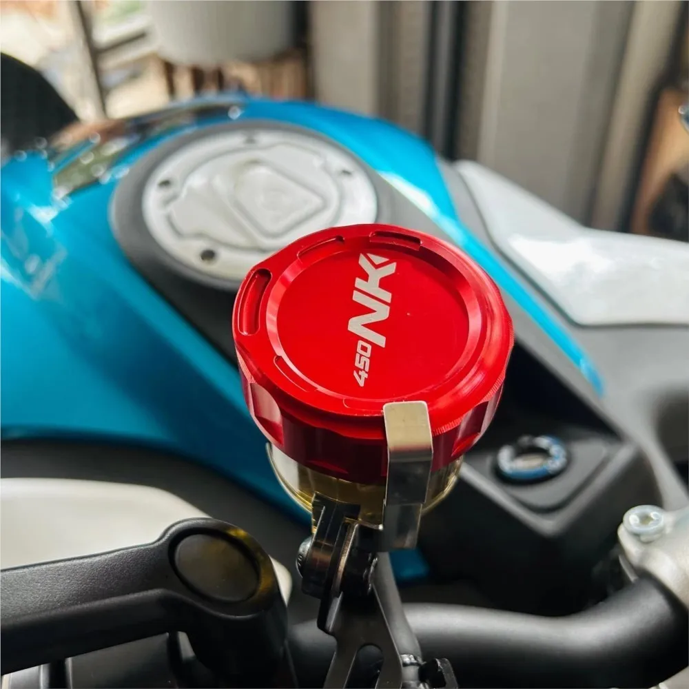 

2025 2023 2024 ДЛЯ CFMOTO 450CLC 450SS 450 SR NK450 CF450NK Мотоцикл 450NK 450 NK Крышки переднего бачка тормозной жидкости Защита крышки