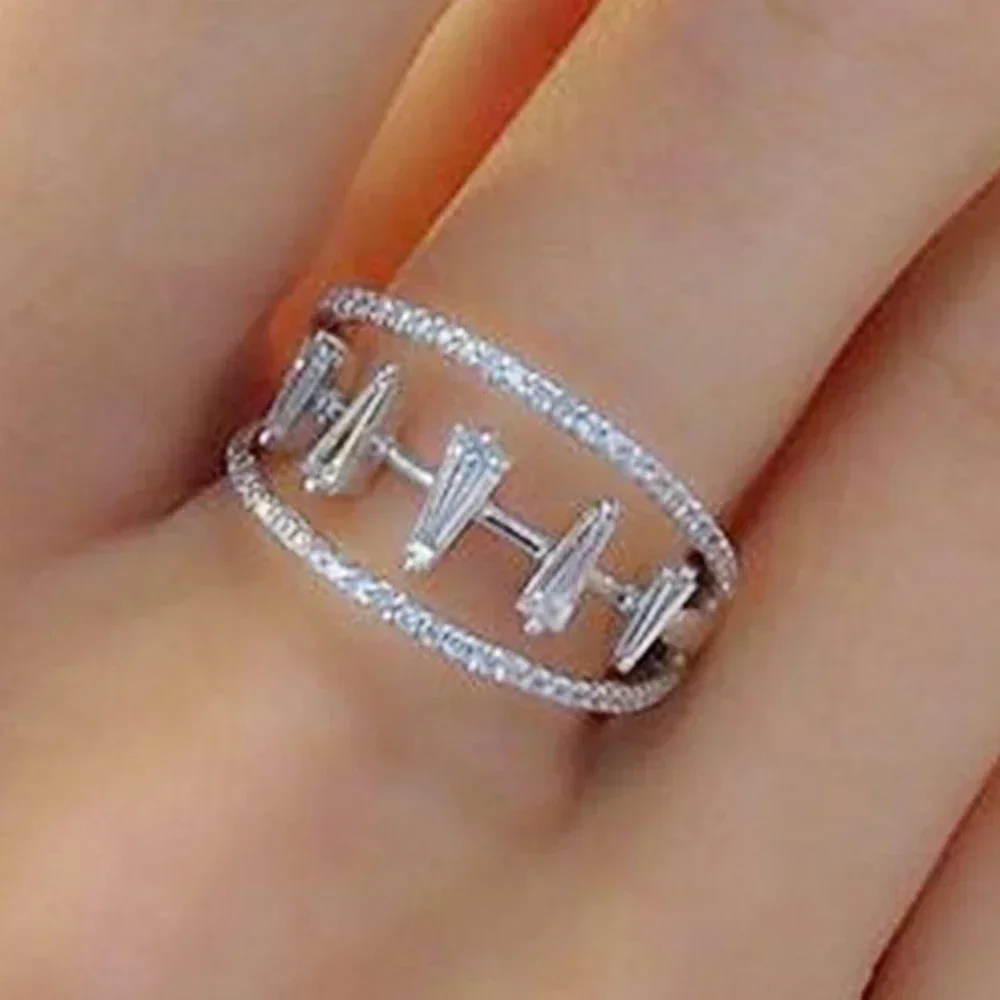 2026 Exquisite Women's Hollow Rings with Geometric White Cubic Zirconia for Party Dail Wear Fashion Accessories Newly Jewelry