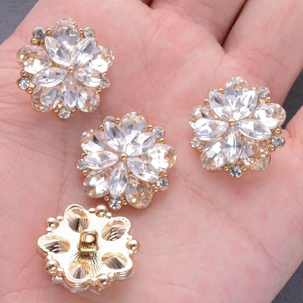 2pcs Metal Alloy Crystal Flower Buttons Diamond Embedded Hollow Design Metal Alloy Buttons Flower Shaped Buttons Wool Coat