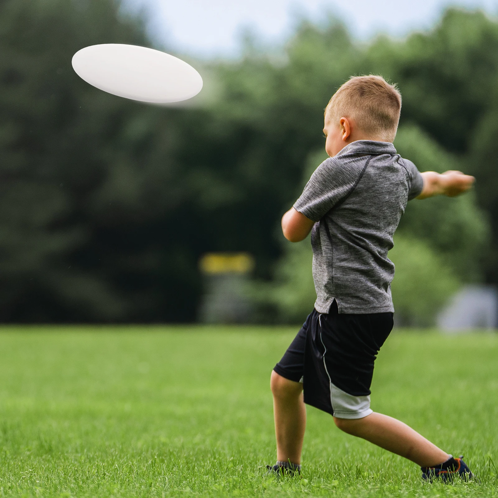 

2Pcs Outdoors Flying Disc Reversible Blank DIY Drawing Disc for Kids Sports Party Games Backyard Activity Flight Disk