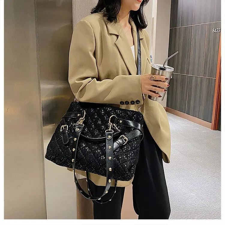 حقيبة حمل متعددة الاستخدامات للنساء حقيبة كتف كبيرة متعددة الاتجاهات حقيبة حمل كاجوال حقيبة يد عصرية محفظة جلدية واسعة