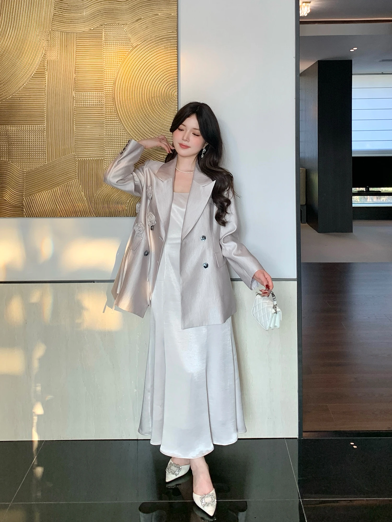 

Женский костюм больших размеров MB с вышивкой розы и атласными ремешками Dr Vintage 3D Rose Embellied, корейский Sle Commute Faion