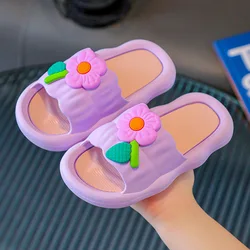 2024 Summer New Cartoon Girl pantofole suola morbida scarpe da casa sandali antiscivolo Flower Kid Shoes infradito