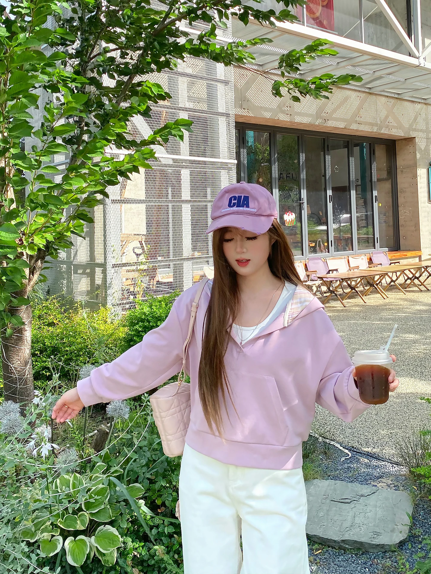 

Комплект из двух предметов Berliner Sweet Tea Purple Taro: женская толстовка с длинным рукавом и свободное короткое пальто для повседневной носки, модель для девушек.