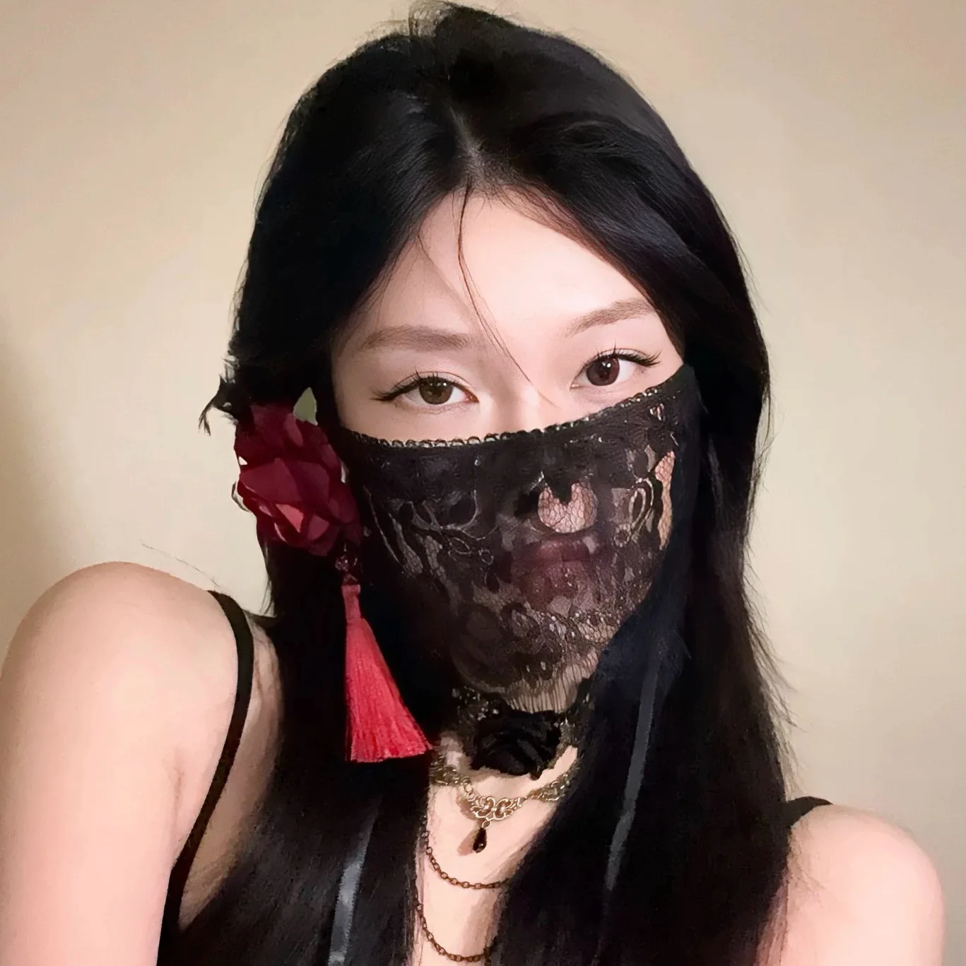 2026 New Black Flower Half Face Lace Mask Mask Masquerade Ball COS Mask Veil Ball Party Dress Up Photo Props Cyberpunk Mask - view 4