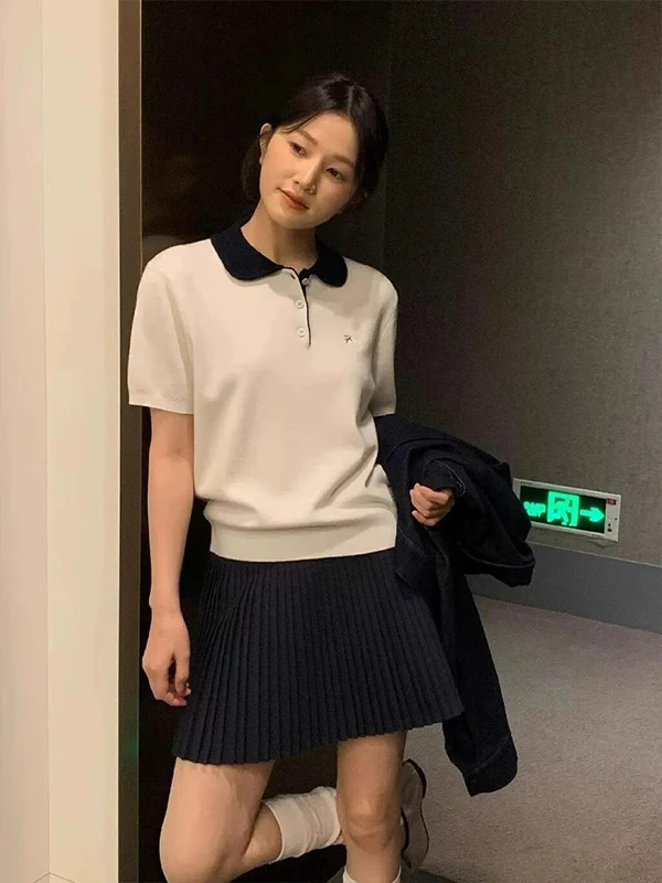 T-shirt slim fit ort Sve da donna estiva lavorata a maglia ricamata con motivo cartoon colletto rovesciato top comodo poliestere F...