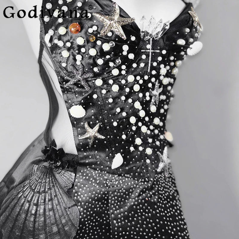 Mini abito originale con diamanti gotici neri puri Abito corto da festa fatto a mano da donna Abito da banchetto estivo senza maniche femminile