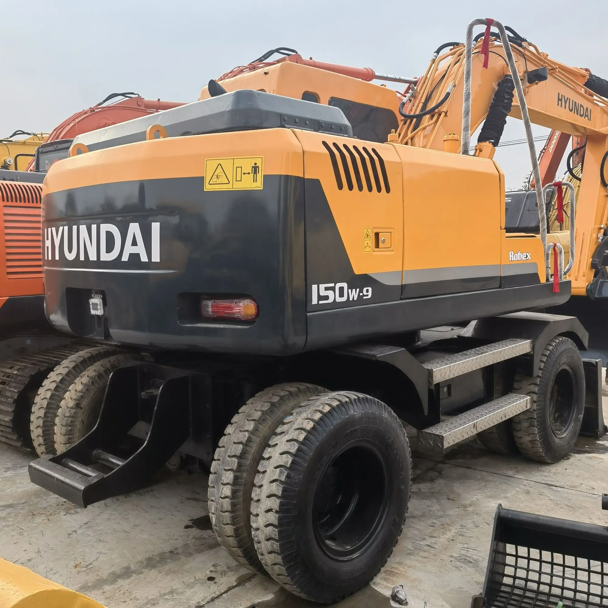 15Ton Used 150 210W For Sale In Stock Multifunction Original Korea Hyundai R150W-9 Wheel Excavators