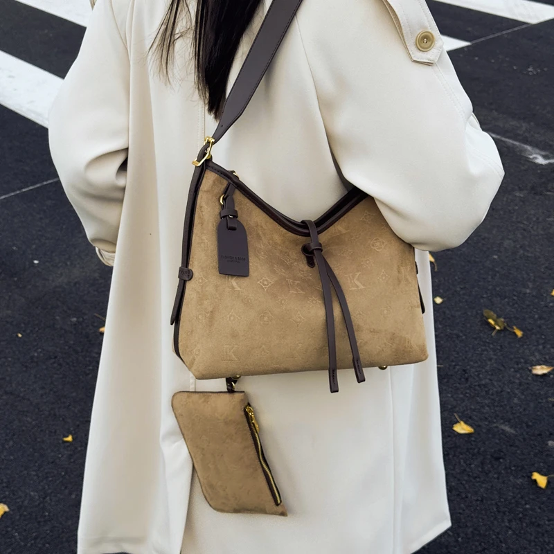 

Luxury Women Elegant Leather Tote Bag High End Designer Shoulder Handbag Created For Urban Commuter Fashion