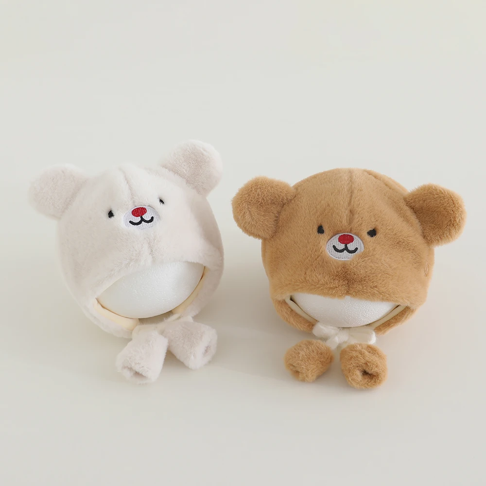 Topi Bayi Beruang Kartun Musim Dingin Baru untuk Anak Perempuan dan Laki-laki, Topi Bonnet dengan Bola Pompom dan Penutup Telinga untuk Perlindungan Telinga Anak di Luar Ruangan