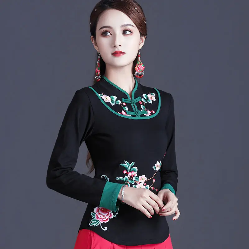 2024 Traditional Chinese Clothing Women Cheongsam Top Embroidery Mandarin Collar Vintage Shirt Blouse Ladies Chinese Top V1910