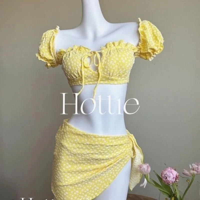 Pure Desire Style Women Yellow Floral Puff Sleeve Three Piece Bikini Set Wrap Skirt Tummy Control Beach Hot Spring Swimsuit