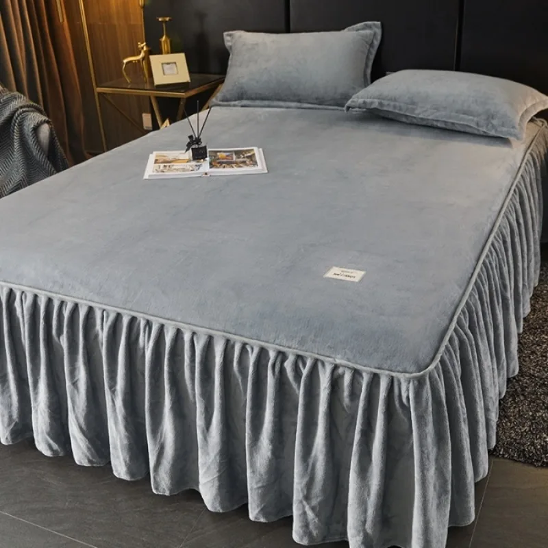 

1pc Autumn and winter warm and thick bed skirt milk velvet solid color bed cover embroidered fabric anti slip hanging edge