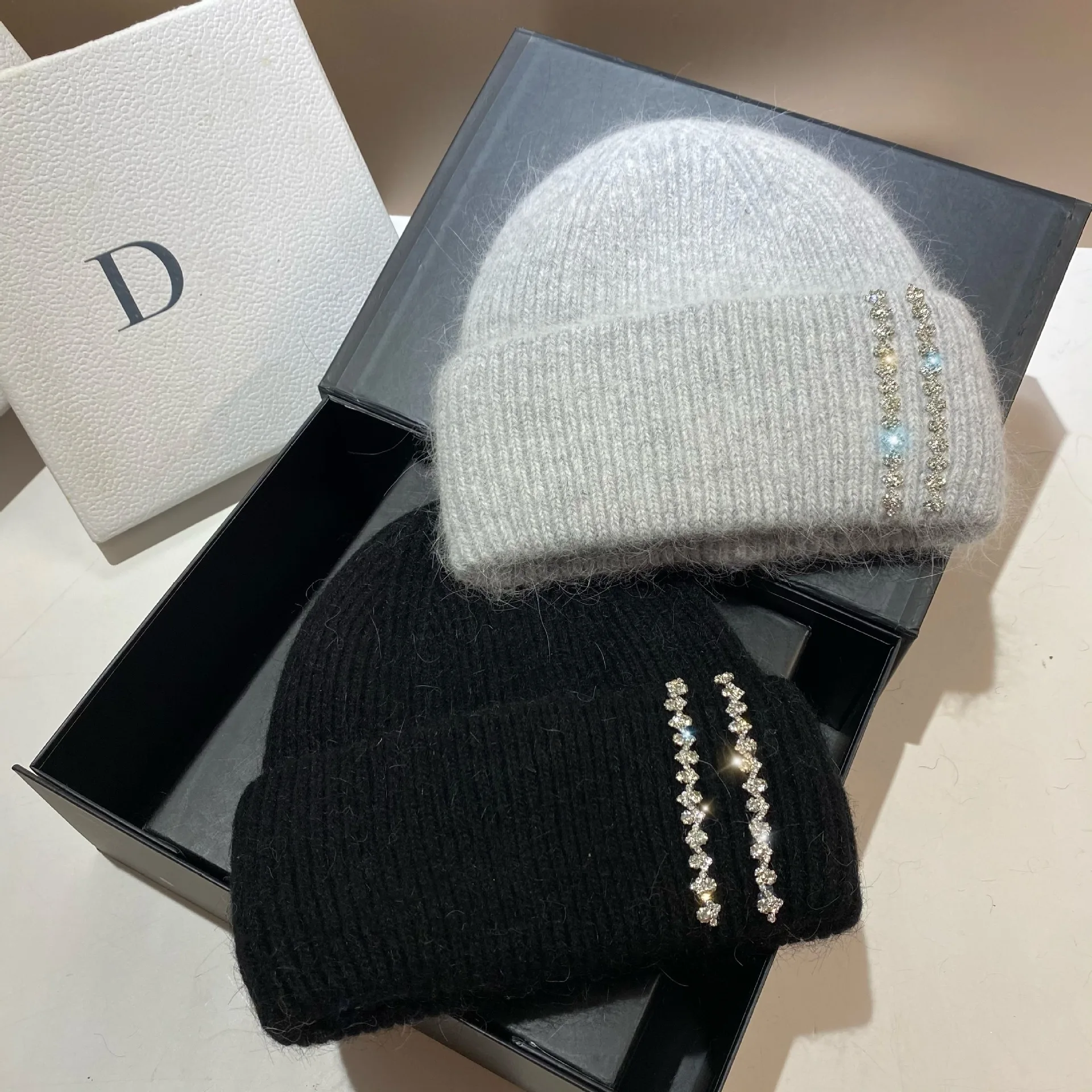 Chapéus de inverno feminino de malha com strass pele de coelho real, skullies lã, gorros quentes, boné de gorro, moda luxo