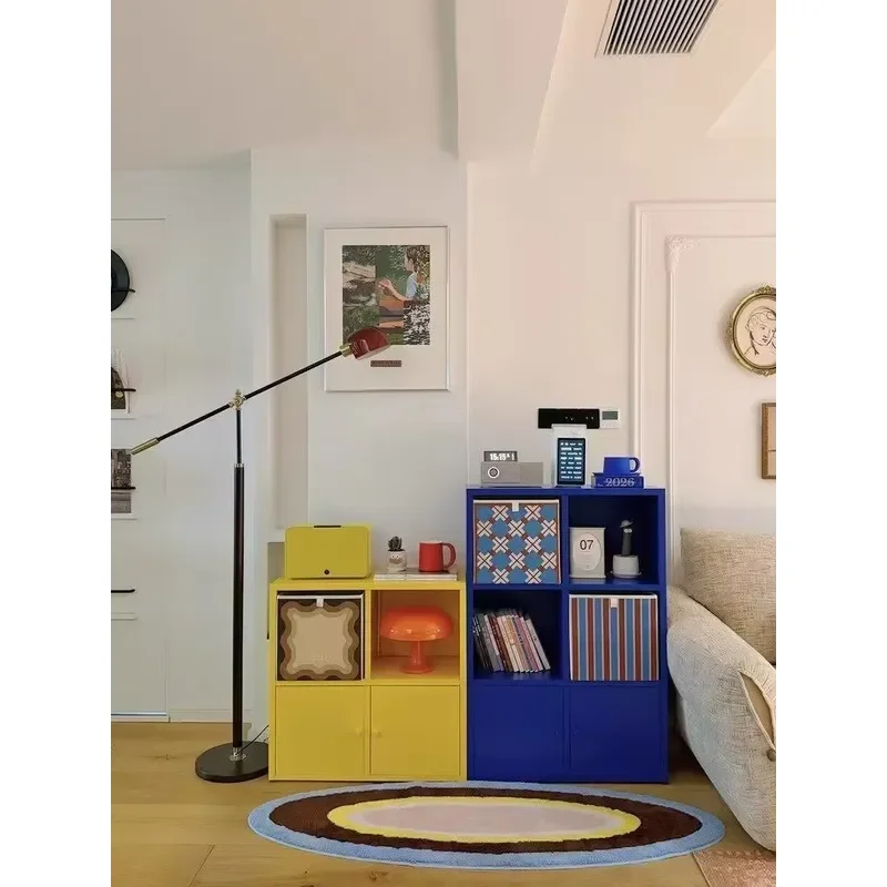 Separate locker, environmentally removable, with door, suitable for bedroom storage and finishing
