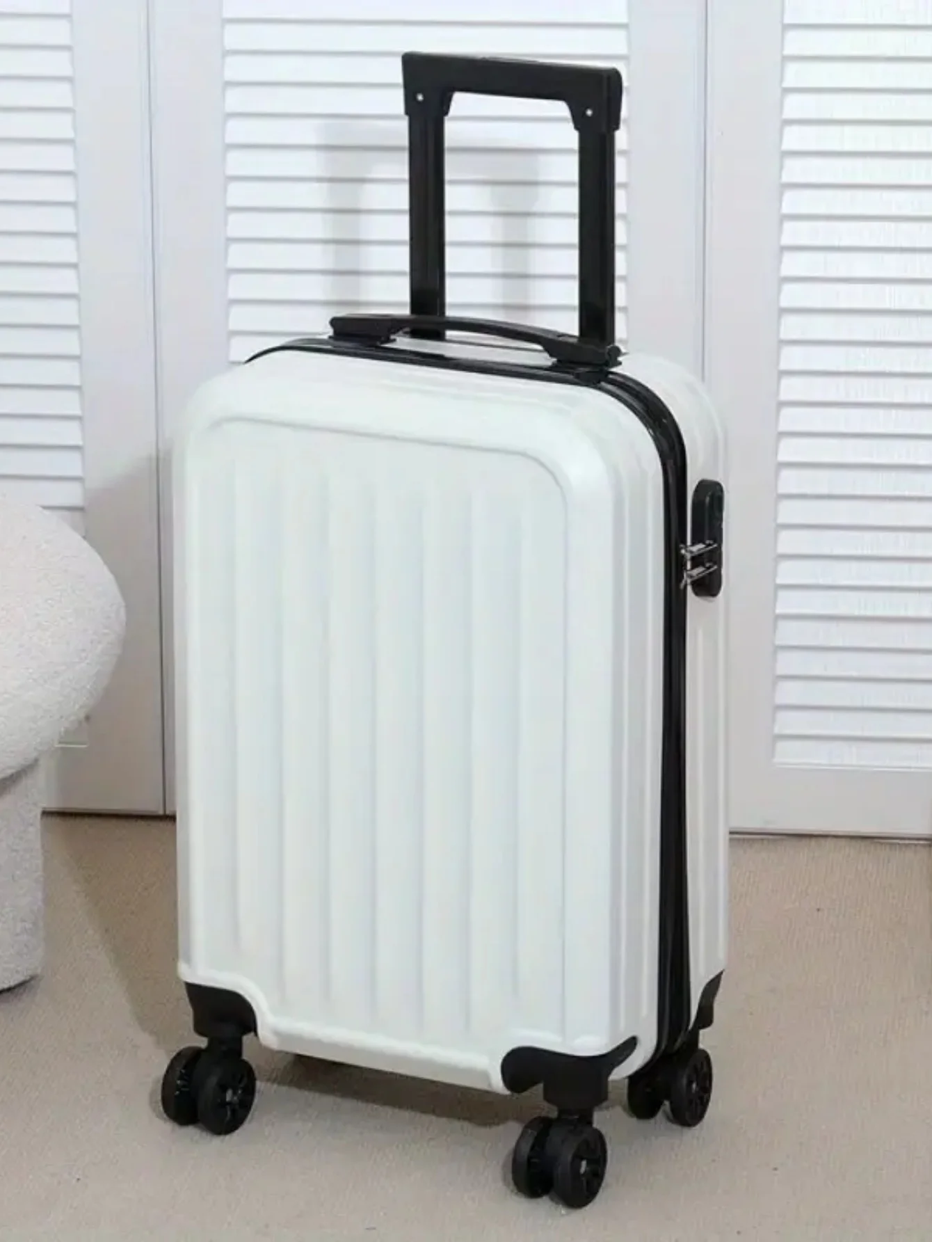 Thumbnail 3 - #31 Latest Hard Shell Suitcases Offers