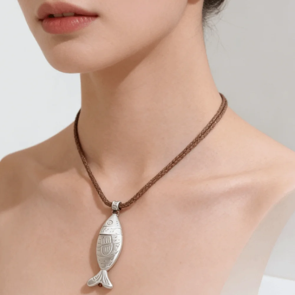 Trendy Durable Fish Necklace Cute Leather Cord Clavicle Chain Adjustable Chain Silver-colored Vintage Jewelry Ordinary Style