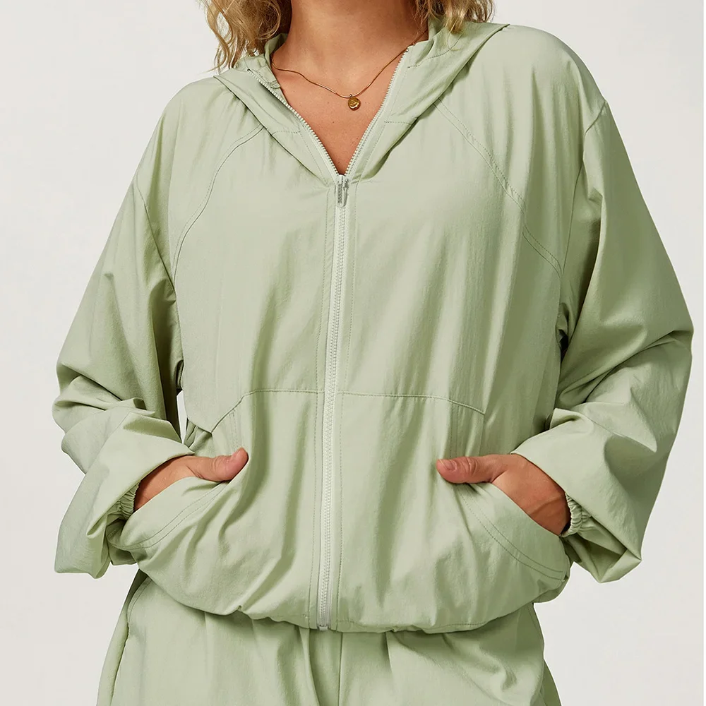 

Sports Long sleeved Women Tops Outdoor Running Gym Fitness Yoga Shirt Hooded Zipper UV Resistant Sunscreen Jacket Workout Jacket