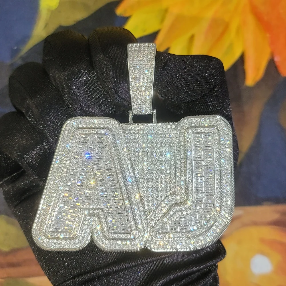 Personalized Diamonds Name Pendant Customize Any Number Letters Necklace One-Piece Smooth Back Nameplate Jewelry Birthday Gifts