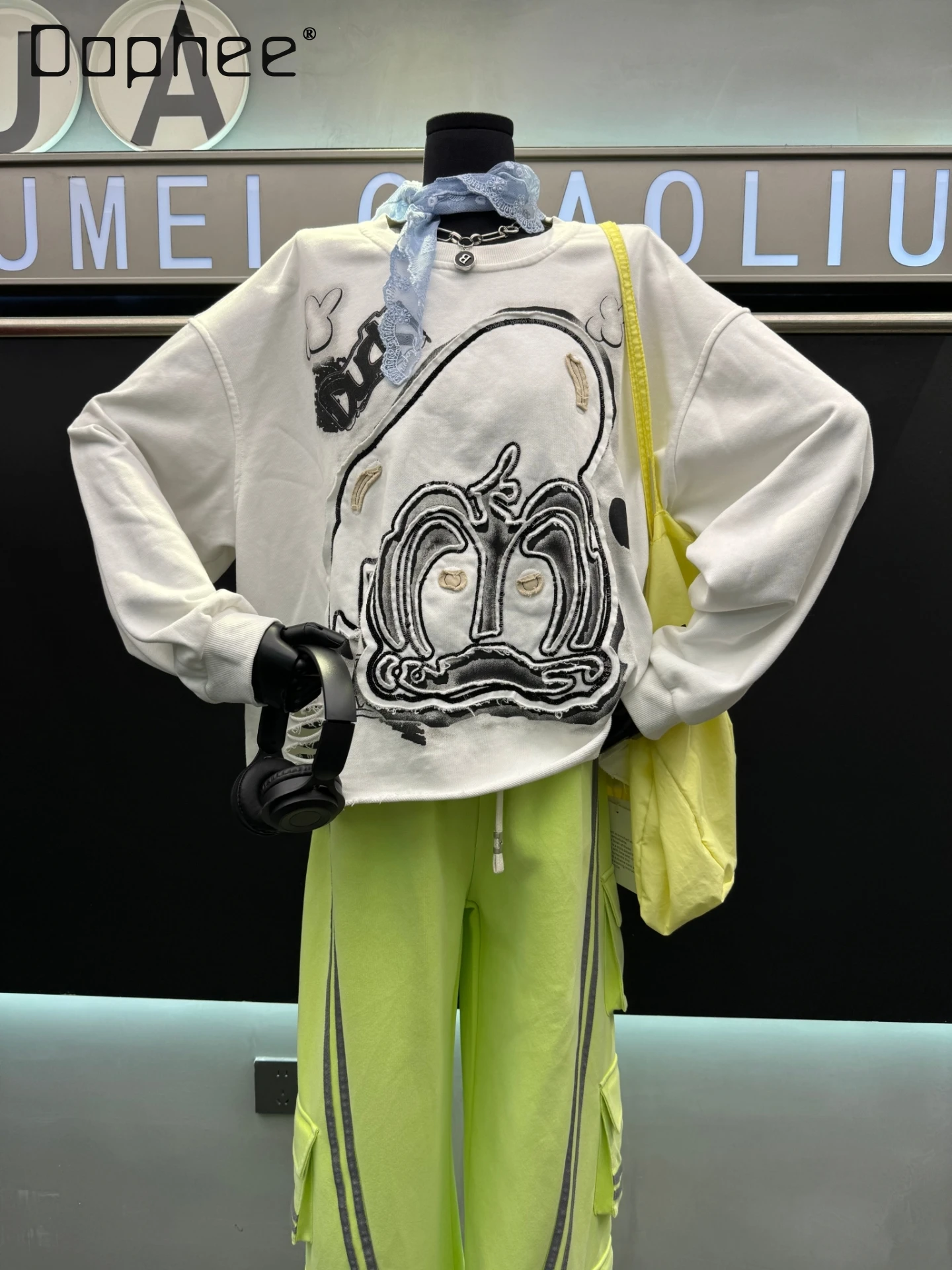 

2025 Autumn New American Retro Patchwork Cartoon Duck Sweatshirt for Women Loose Round Neck Trendy Top Streetwear Women