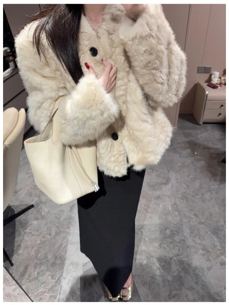 

Short Loose Faux Lamb Fur Jacket Single-breasted Plush Coat Long Sleeve Office Lady Fluffy Tops Winter New Women's Furry Jackets