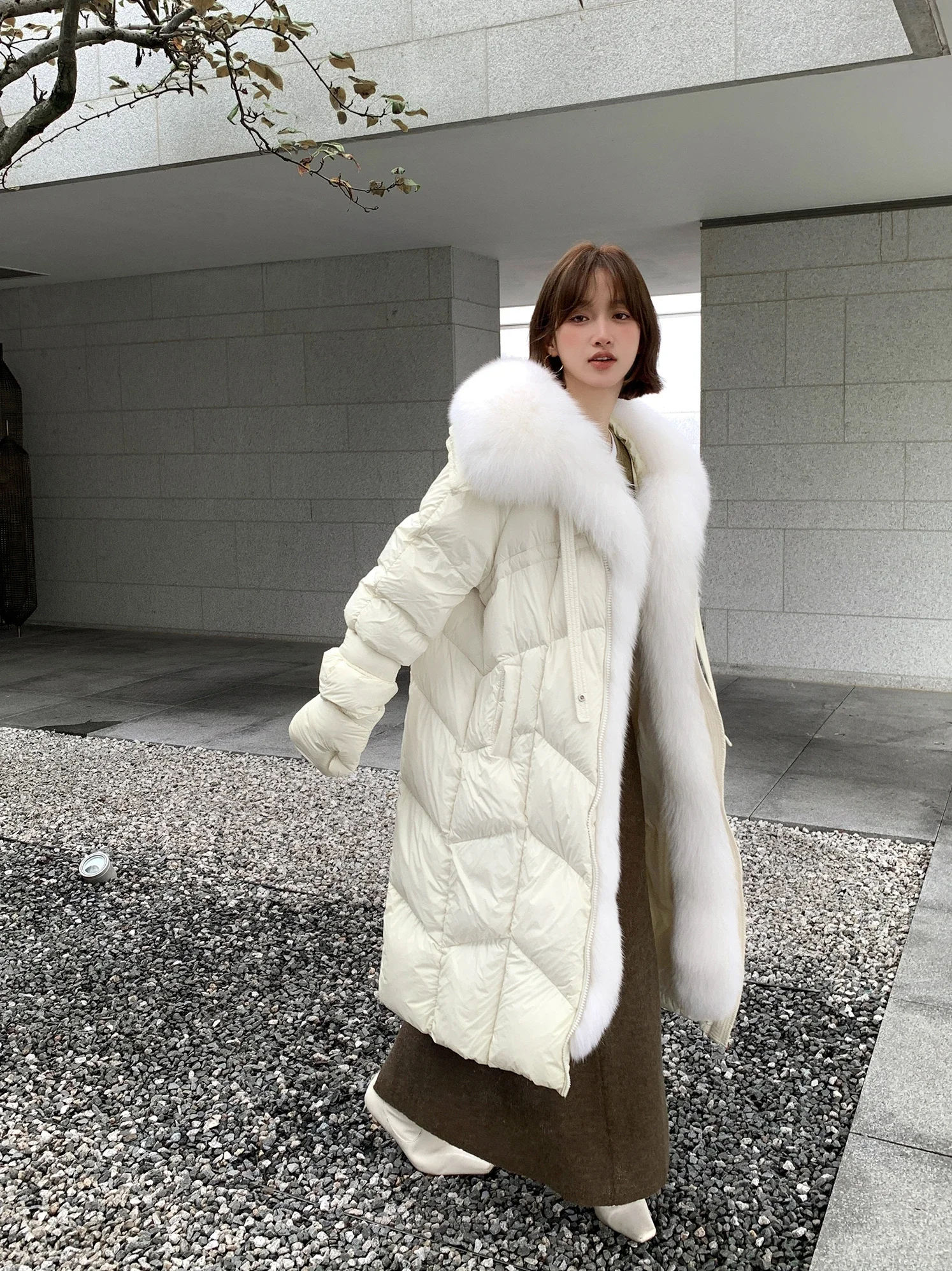 Winter down jacket women's medium and long fox hair big fur collar 90 white goose down jacket