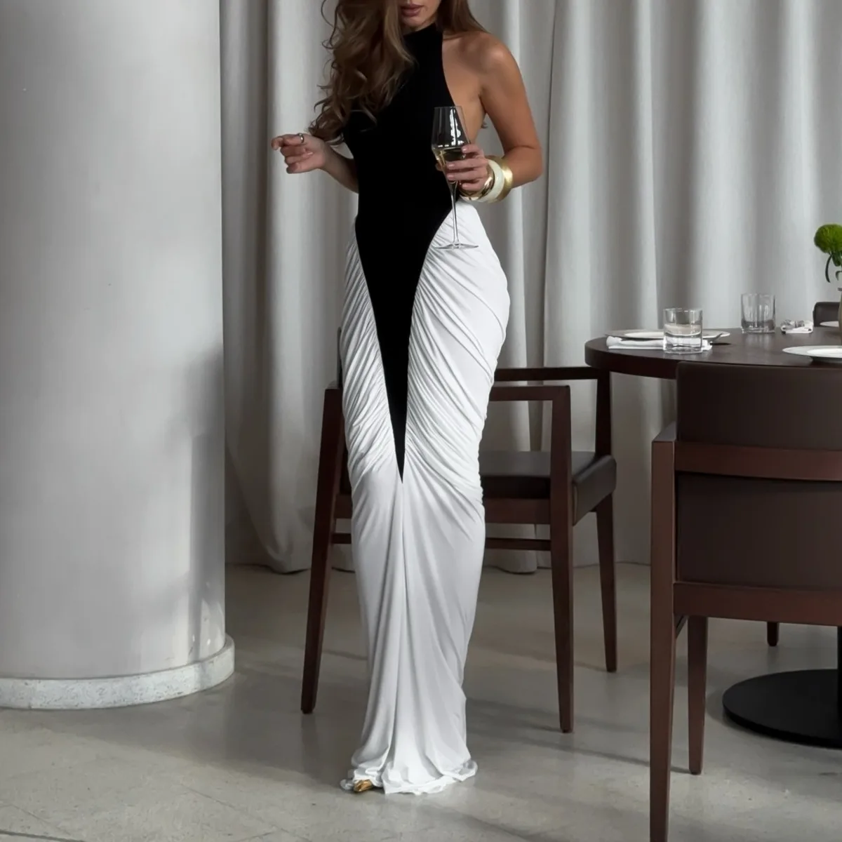 Suknia wieczorowa KWTX 2026, elegancka satynowa plisowana czarno-biała sukienka bodycon, seksowny luksusowy design, na wiosnę, lato, na wieczór.