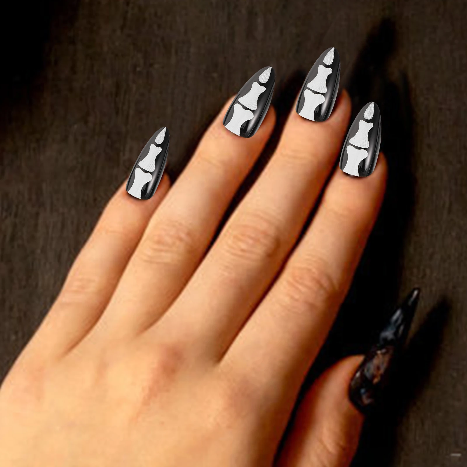 

24pcs Full Coverage Gothic Bone Girl Halloween Fake Nails Stickers Finished Press On Nails Women Resin Long