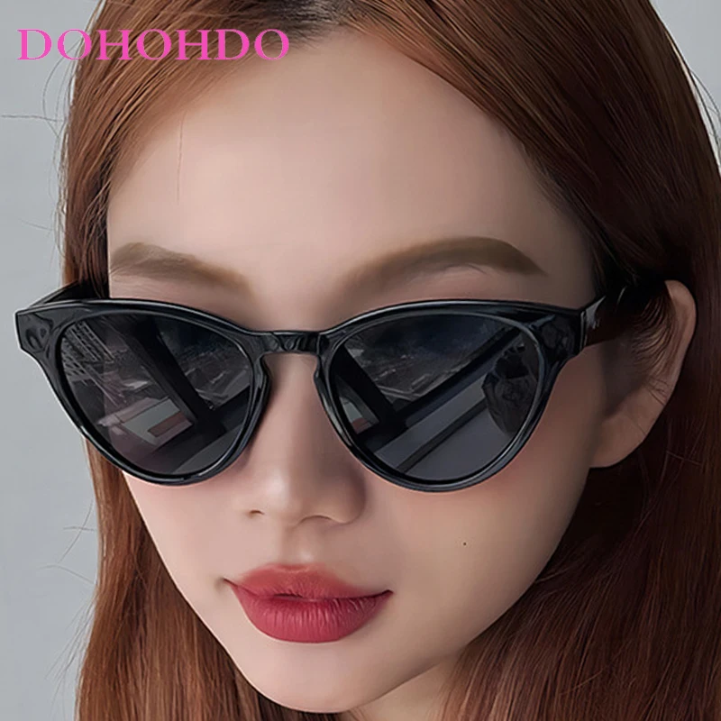 

Retro Cat Eye Women's Sunglasses Classic Sun Glasses Mens Summer Driving Traveling Brand Design Female Eyeglasses UV400 Lentes