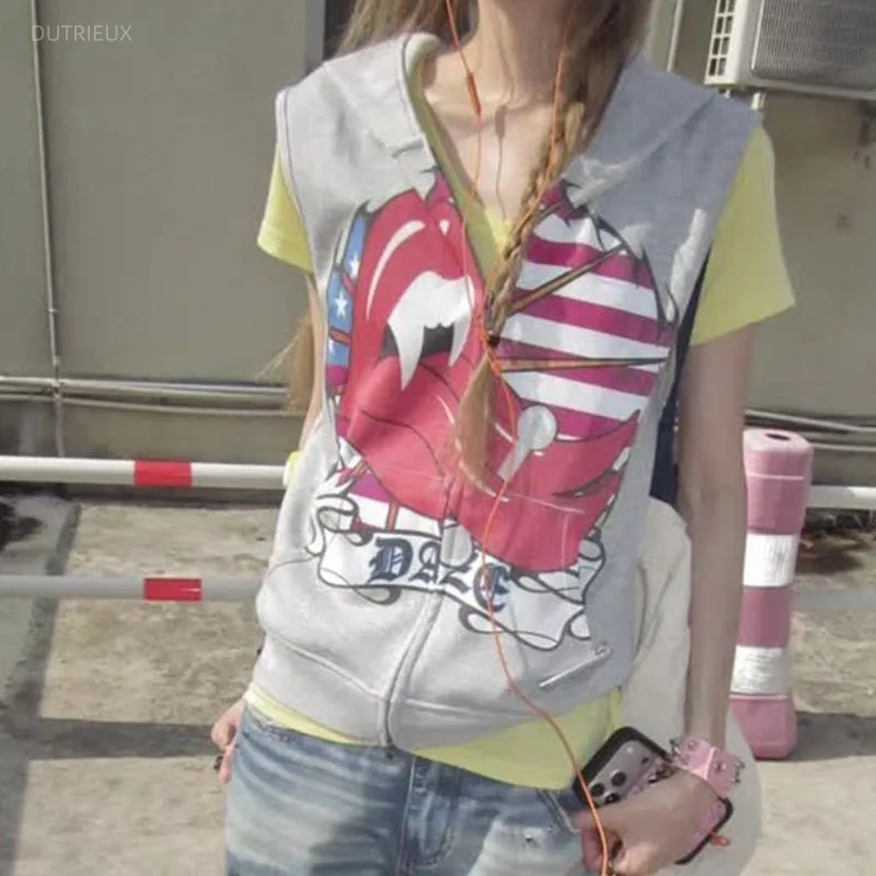 Japanese Y2k Subculture Hooded Vest Summer Visual Mock Tongue Nail Rolling Stone Print Knitwear Trendy Cap Sleeve Top 방수자켓