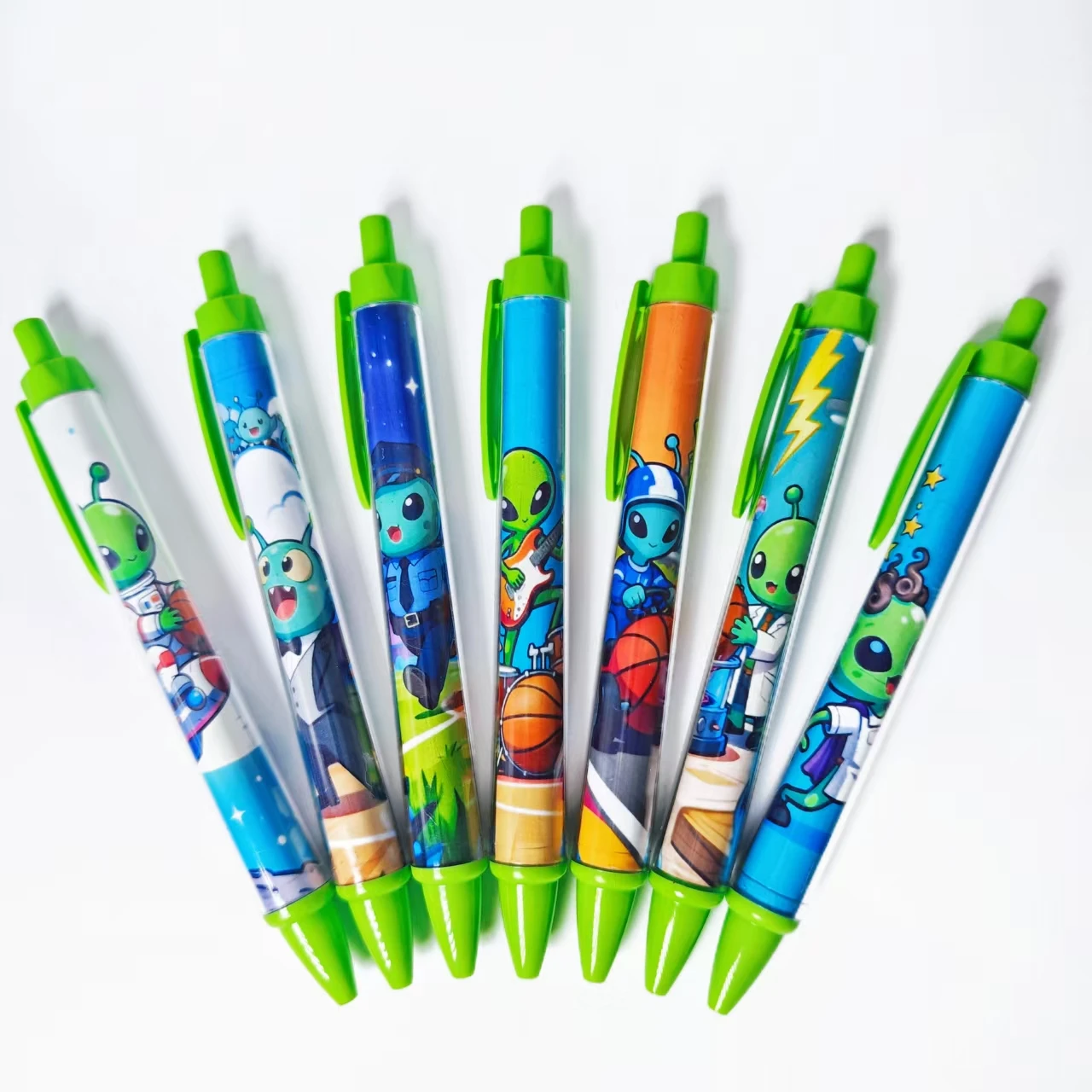 

8 шт./12 шт. зеленая тематическая шариковая ручка с изображением инопланетянина, повседневный офис, открытый сезон, студенческие обучающие канцелярские принадлежности, подарочная ручка