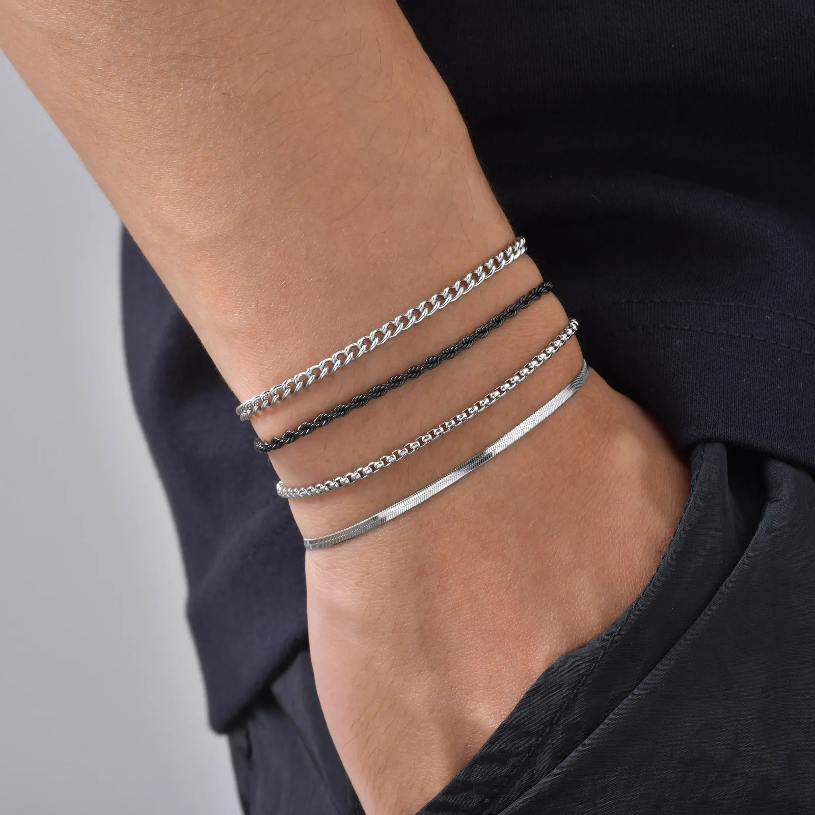 4-teiliges Set Verstellbare Edelstahl-Kettenarmbänder für Männer, Einfache Punk Silberfarbene Kubanische Armbänder, Hip-Hop Schmuck Geschenk – Detail 3