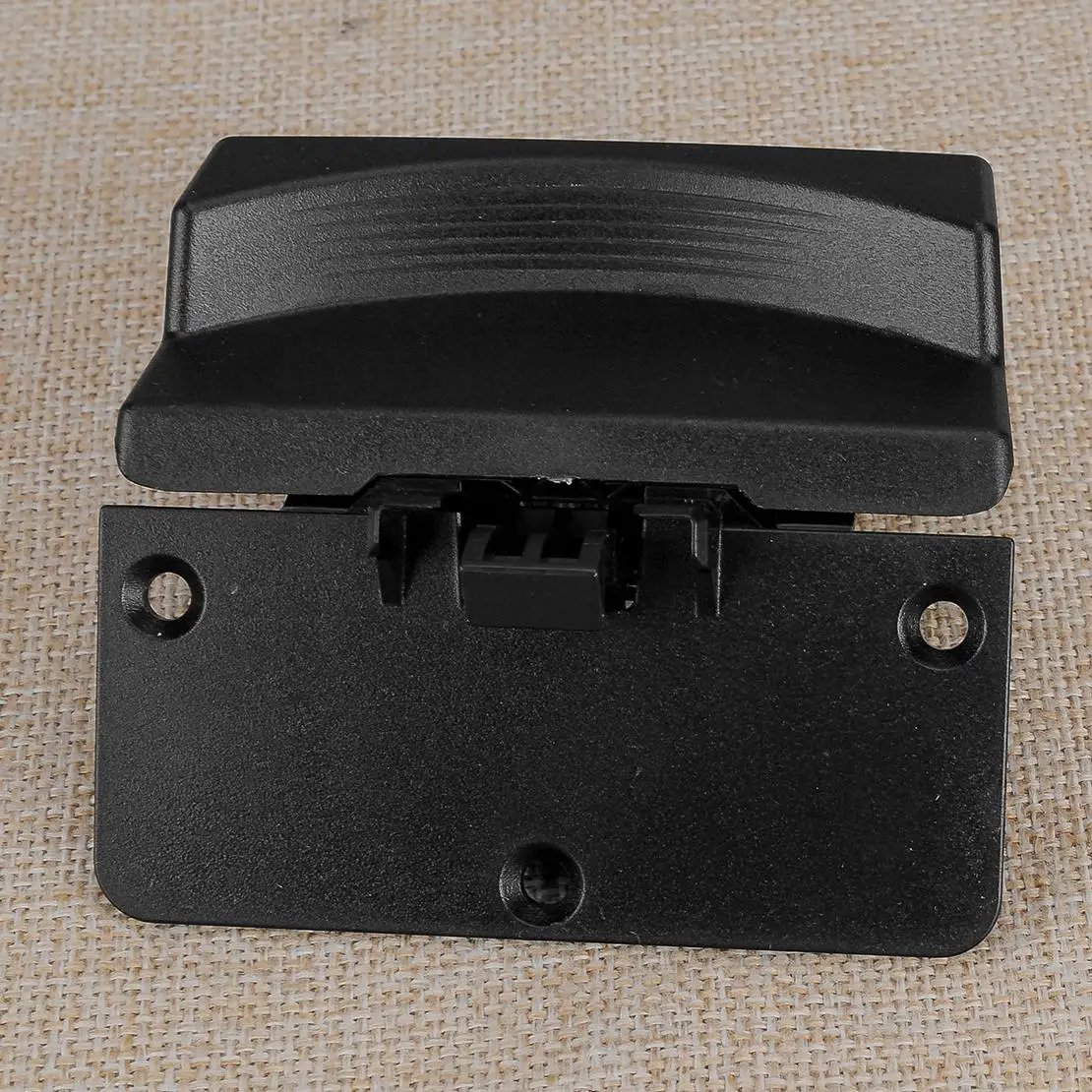 

5RQ83LU7AC автомобильная центральная консоль, подлокотник, защелка, подходит для Dodge Ram 1500 2500 3500 4500 5500 2015 2016 2017, черный