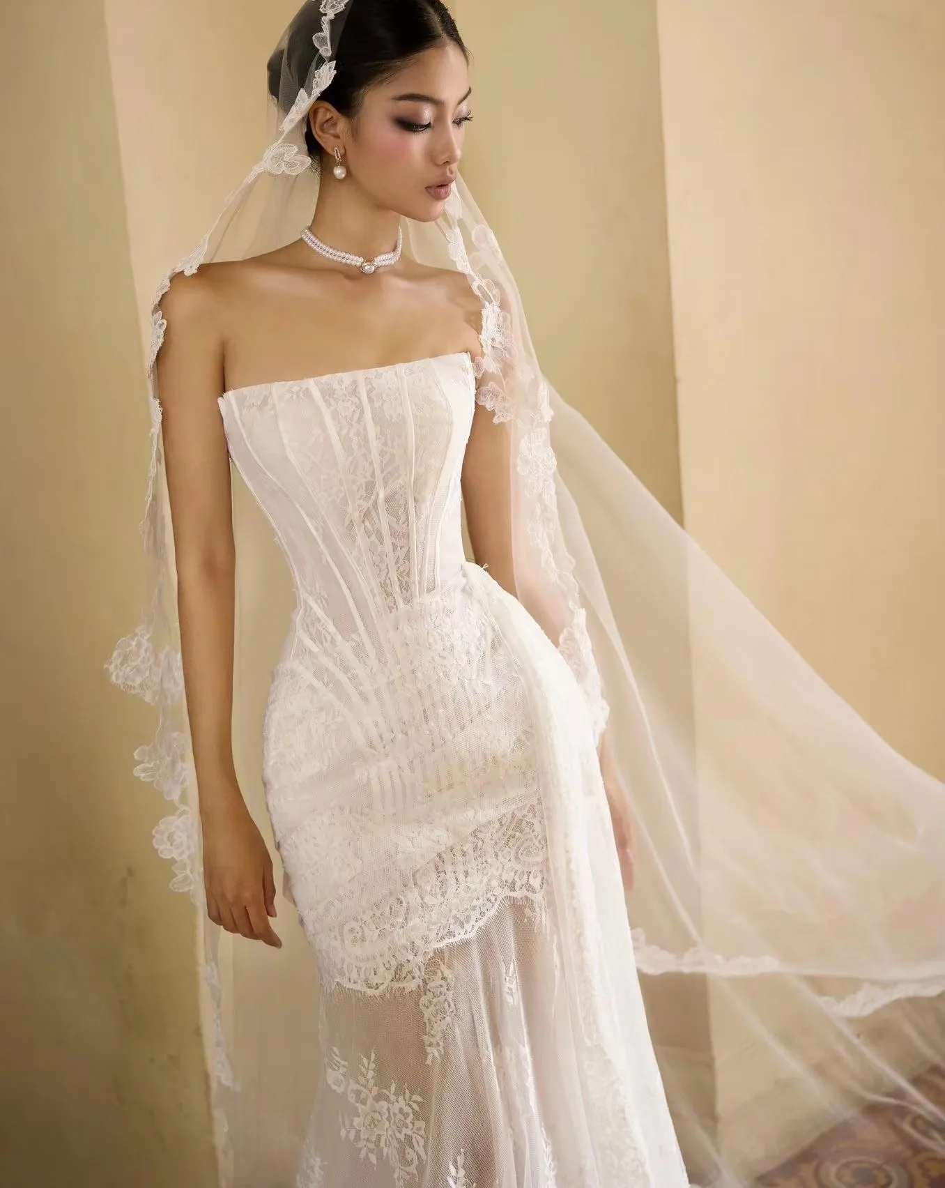 Modern Strapless Mermaid Wedding Dress Tight Corset Lace Decal Bride Dresses Romantic Beach Bridal Gowns Vestido De Novia