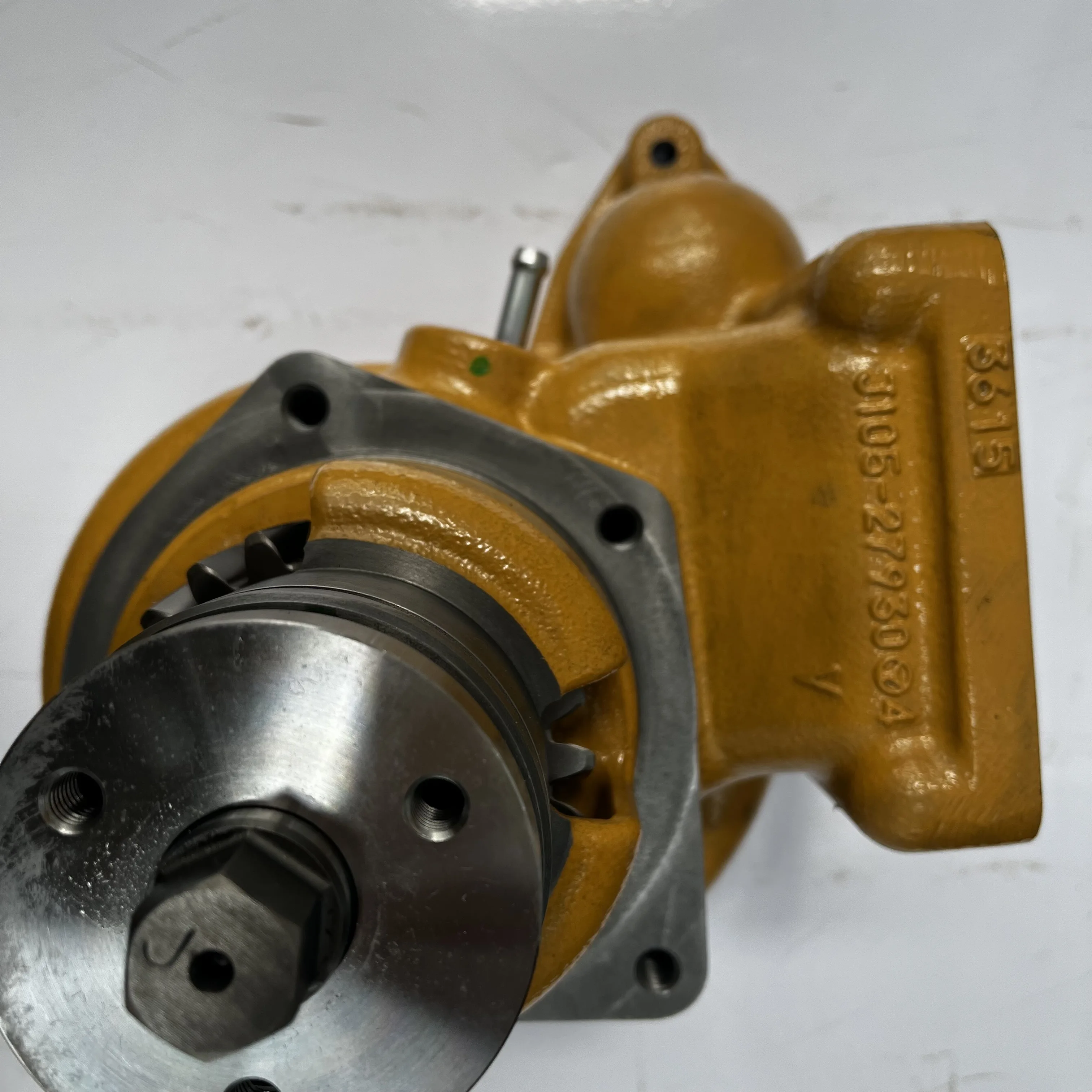 6261-61-1204 مجموعة مضخة المياه لـ D155AX-8 HD325-8 #5