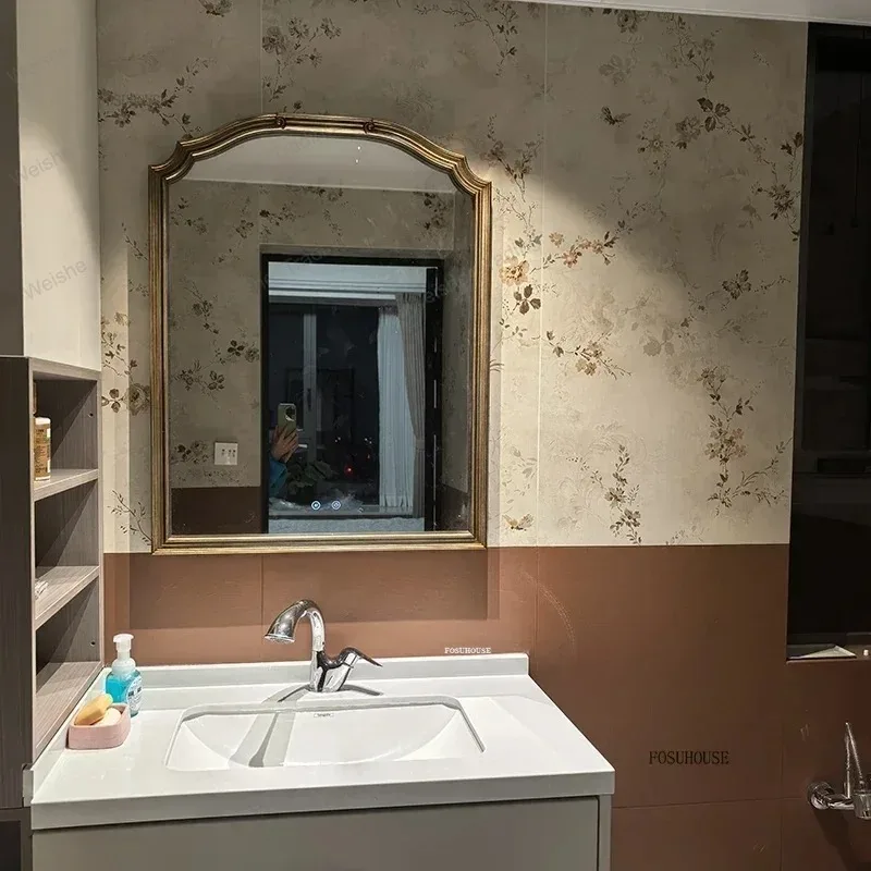 American Retro Bath Mirrors Home Bathroom Mirror Light Luxury Designer Decorative Mirrors Wall Mounted Vanity Mirror for Bedroom