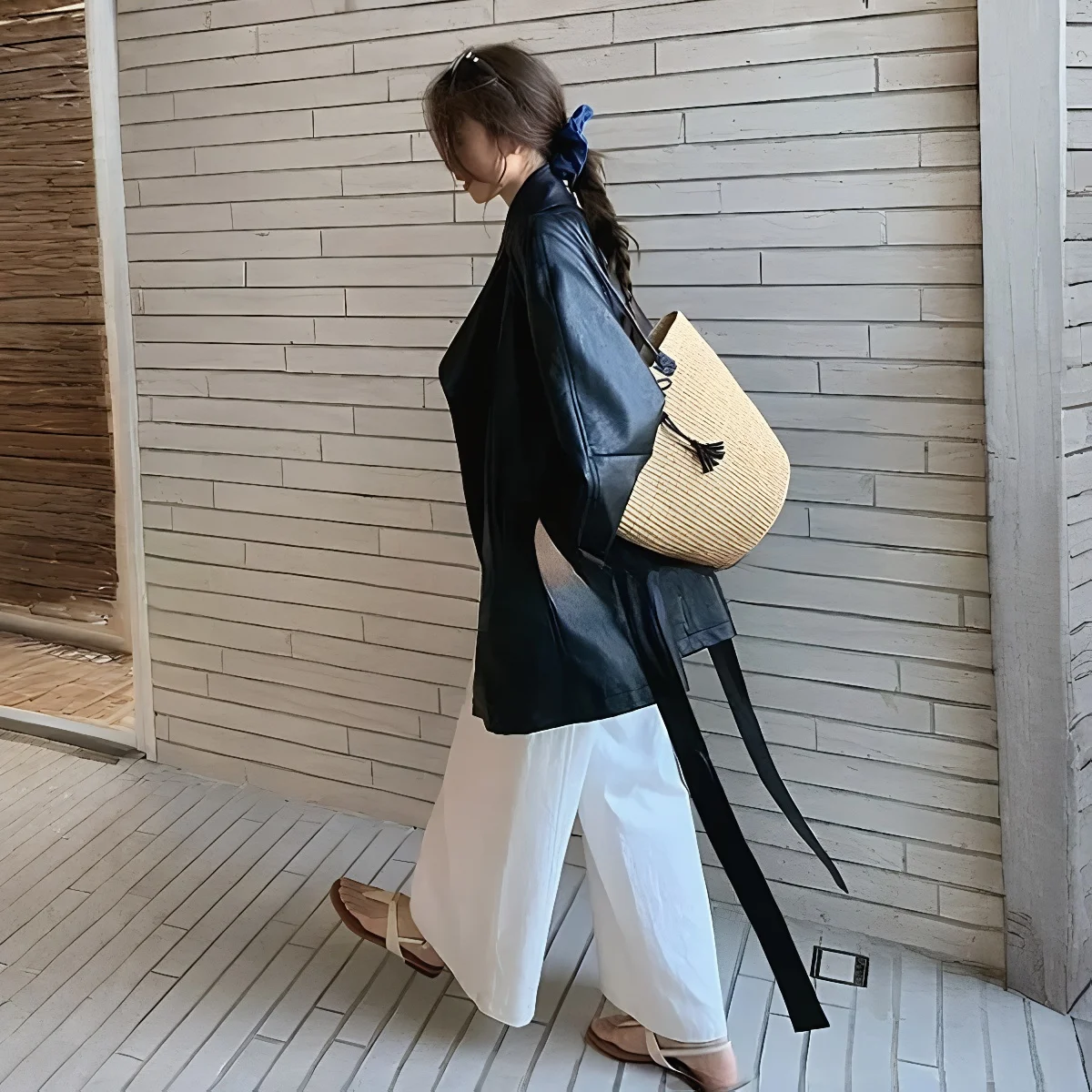 معطف ستريت سلي ريترو جلدي بحزام وظيفي من جلد البولي يوريثان للنساء فضفاض مناسب طويل Sve متوسط الطول