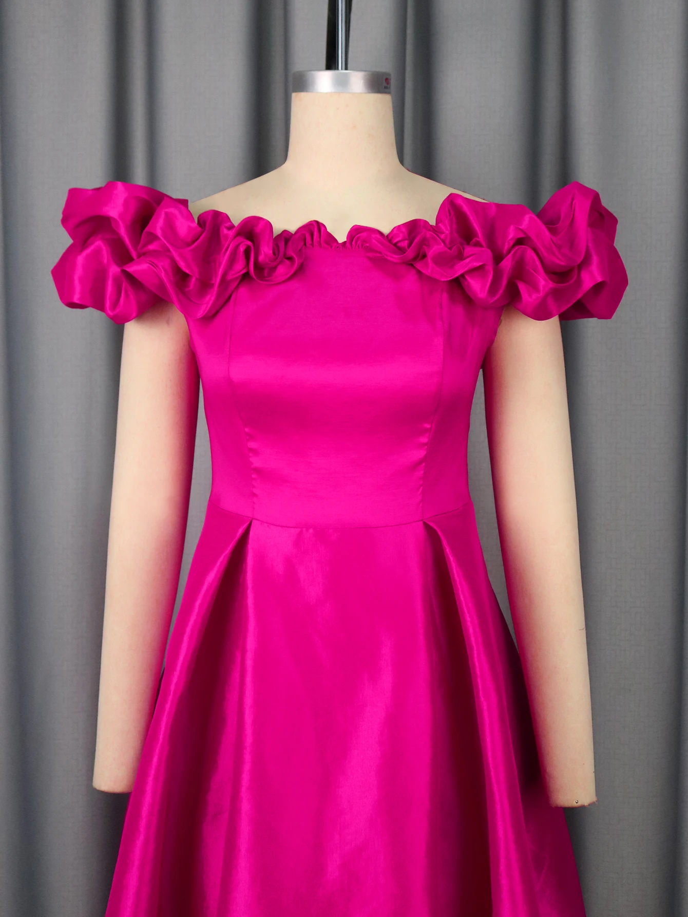 Vestidos acampanados con hombros descubiertos para mujer, cuello oblicuo, pliegues, cintura alta, moda femenina, elegante, fiesta nocturna, cita, vestidos largos de noche