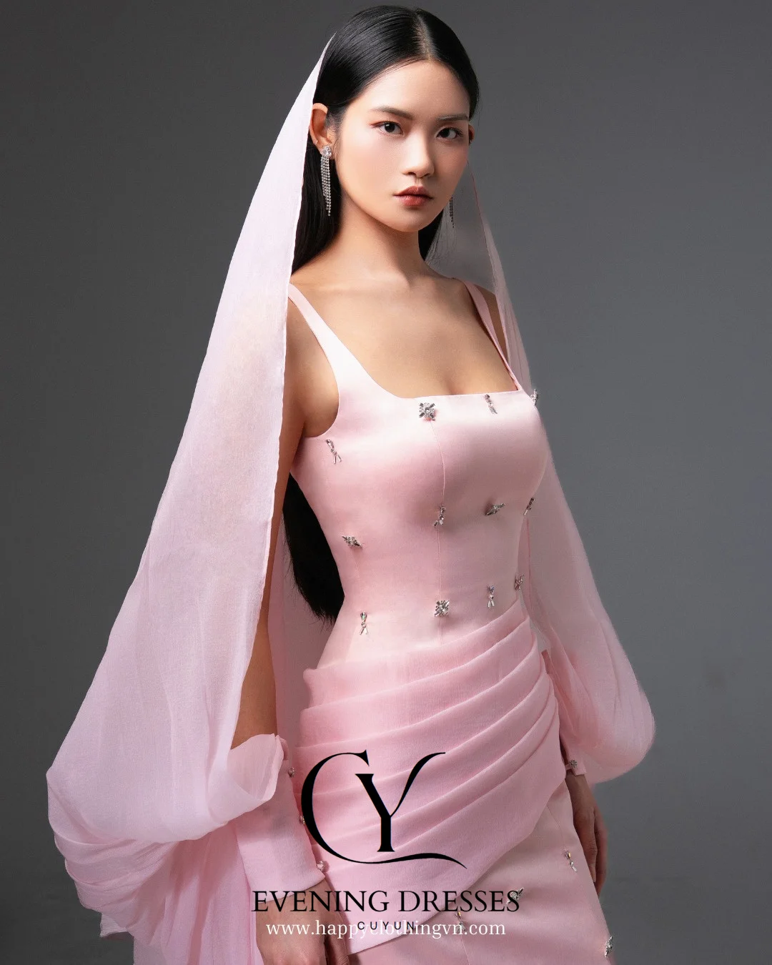 CUYUN 2025 فساتين سهرة نسائية فاخرة جديدة وردي بياقة مربعة مطرز بالخرز فساتين حفلات مخصصة فستان رسمي أنيق