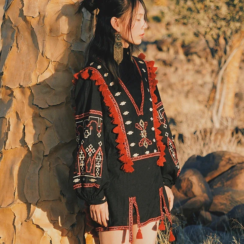 

GypsyLady, хлопковые блузки с цветочной вышивкой, рубашка, весна-осень, винтажная туника с длинными рукавами и кисточками, бохо, хиппи, этнические шикарные топы