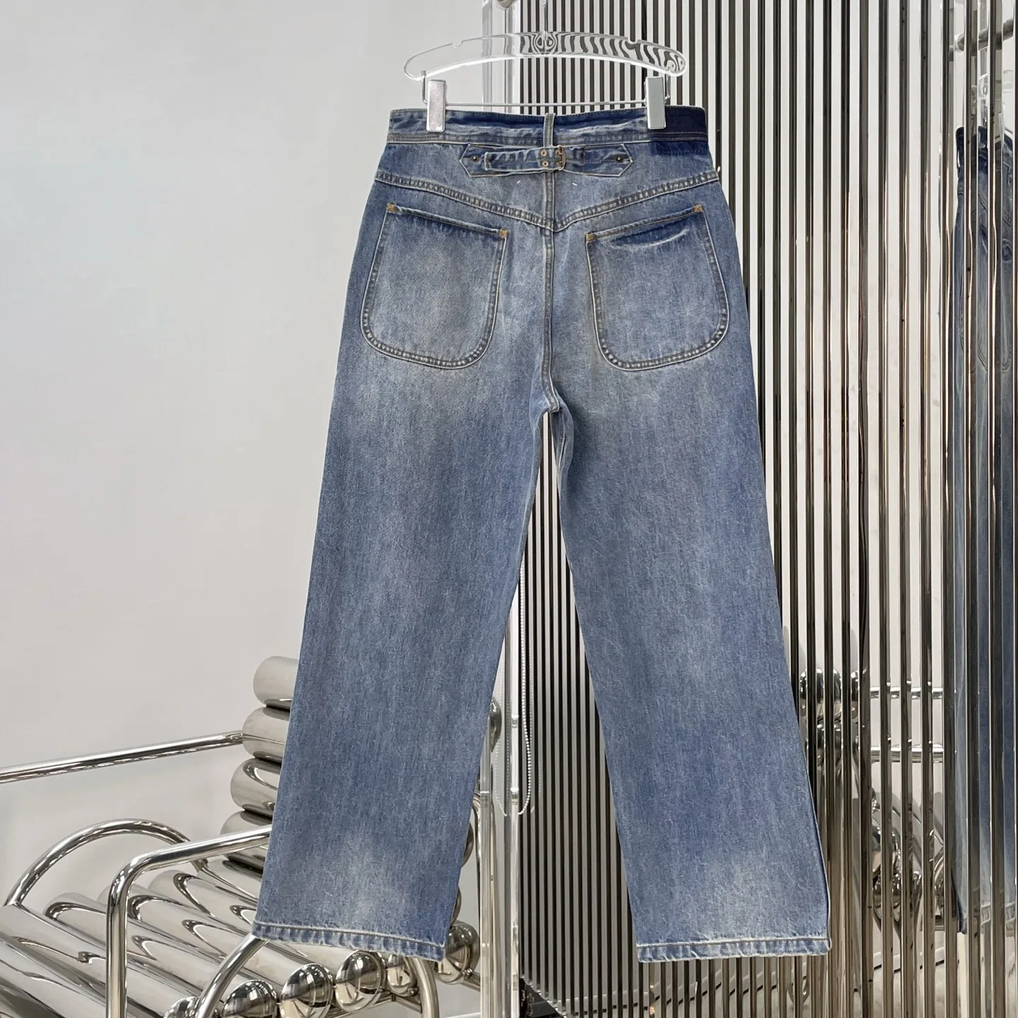 2026 New Style Women's Minimalist Light Blue Washed Belted Back Waist Cinch Tapered-Leg Jeans(Regular / Long Length)