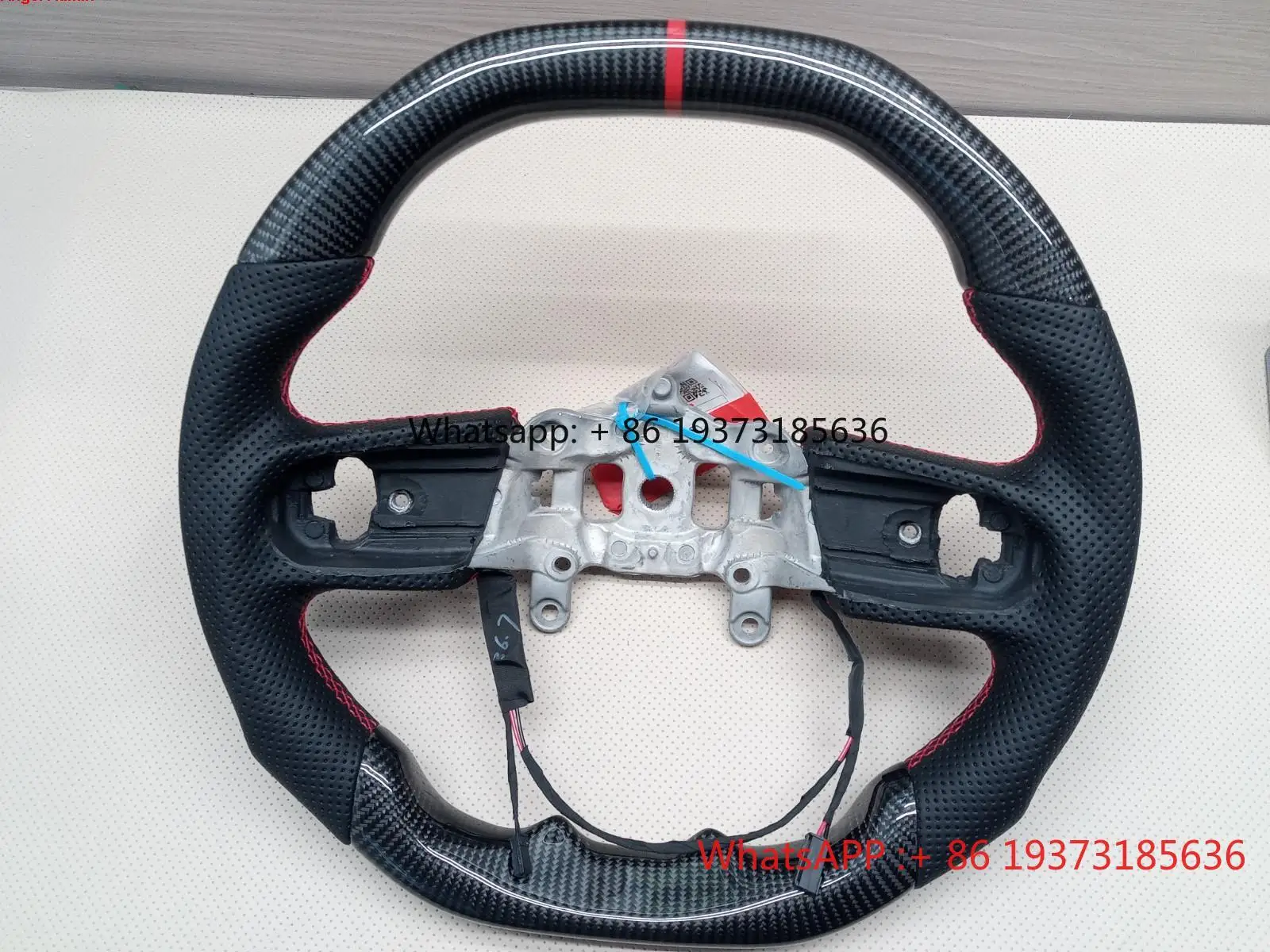 

Руль с красной полосой для Jeep Wrangler JL, JT