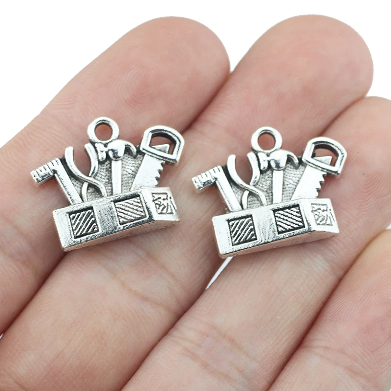 10pcs/lot 17*22mm Antique Silver Color Tool Hammer Saw Container Charm Pendant For DIY Necklace Bracelet Jewelry Accessories