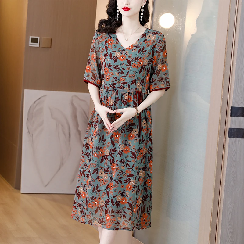 2023 Summer New V-neck Silk Short Sleeve Foreigner Printed Dress Women's French Large Slim Fragmented Blossom Midlength Dress