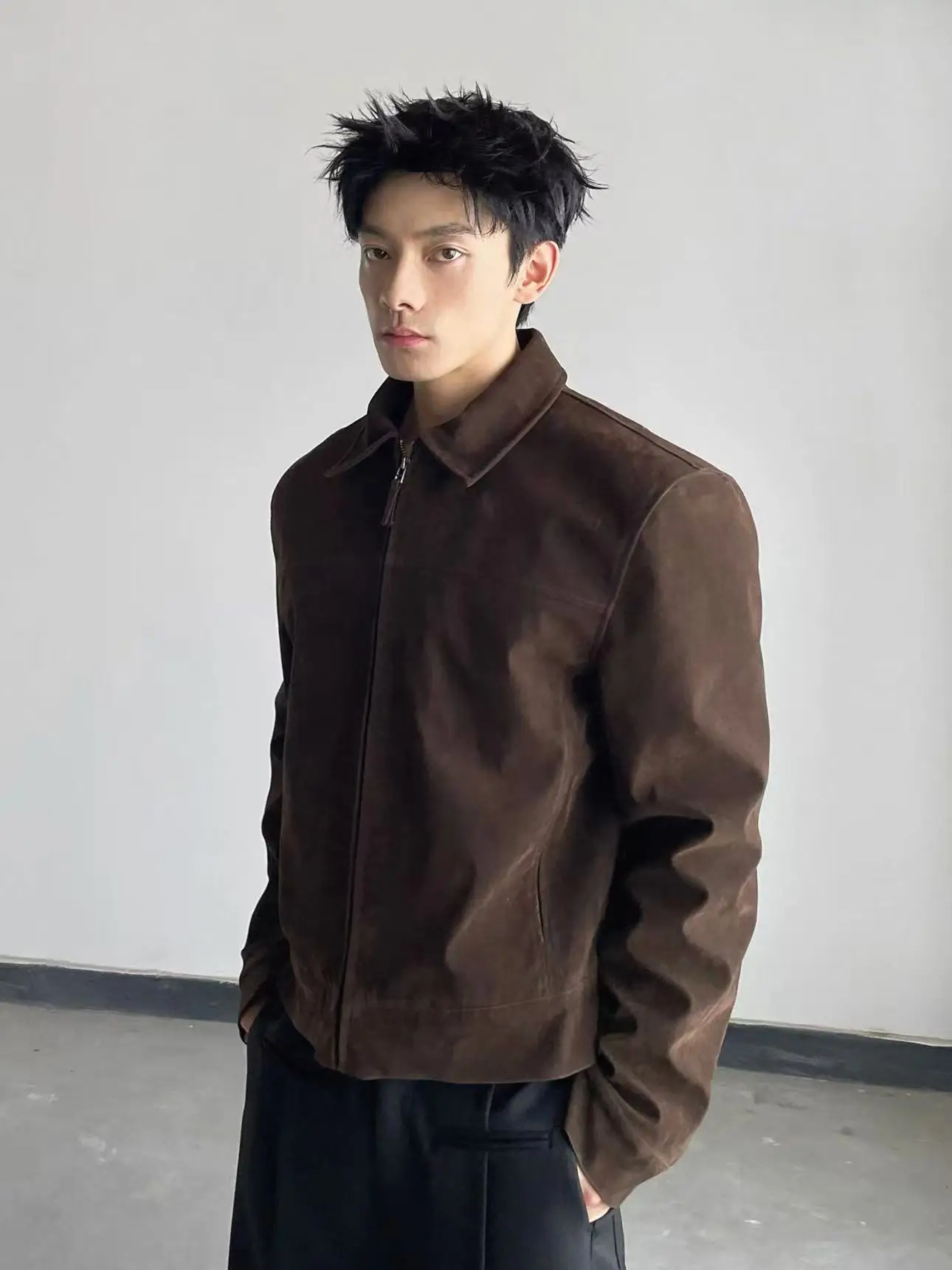 

Американский ретро-пиджак из вельвета с отложным воротником, повседневный, свободный крой, для работы, имитация кожи, с широкими плечами, стандартной длины, длинный рукав