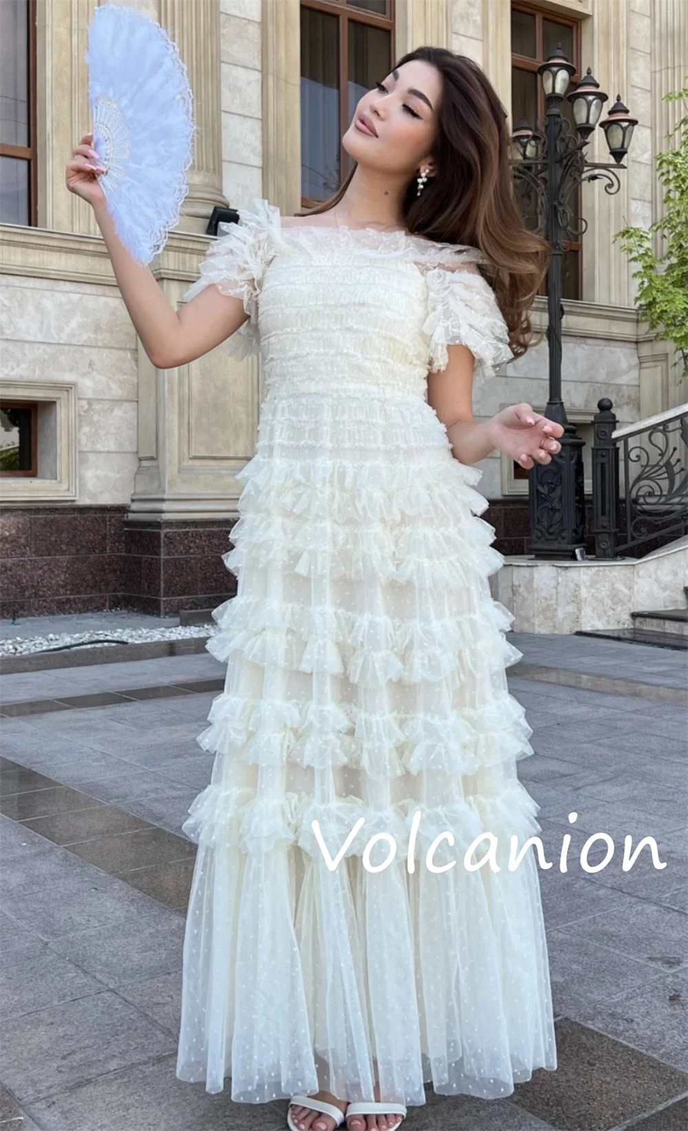 تخصيص عالية الجودة الأورجانزا الطية ألف خط Poretrait فساتين متوسطة الطول مناسبة مخصصة الطراز الحديث رائعة